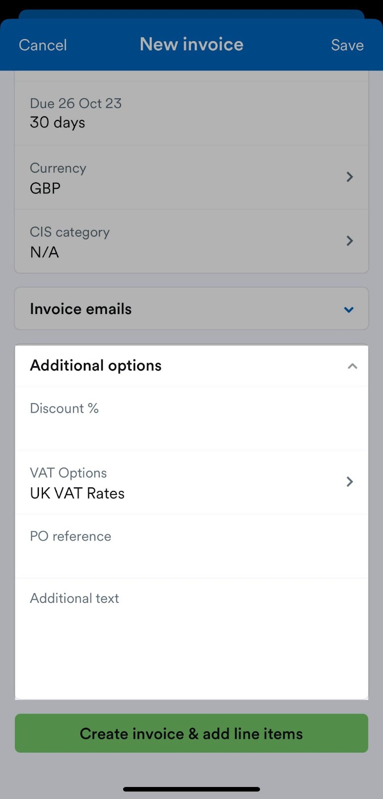 Additional options section highlighted on New invoice screen.