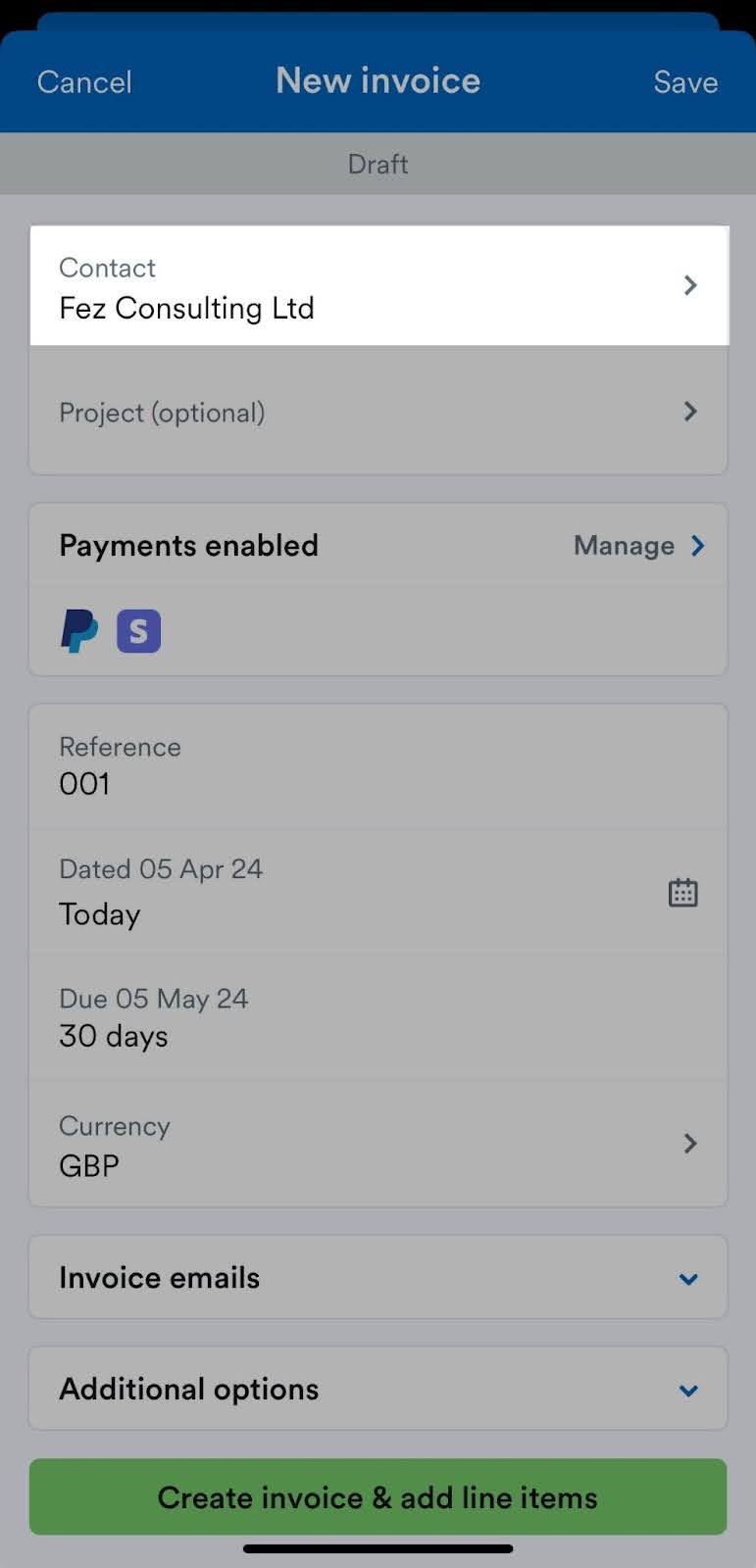 Contact field highlighted on New invoice screen.