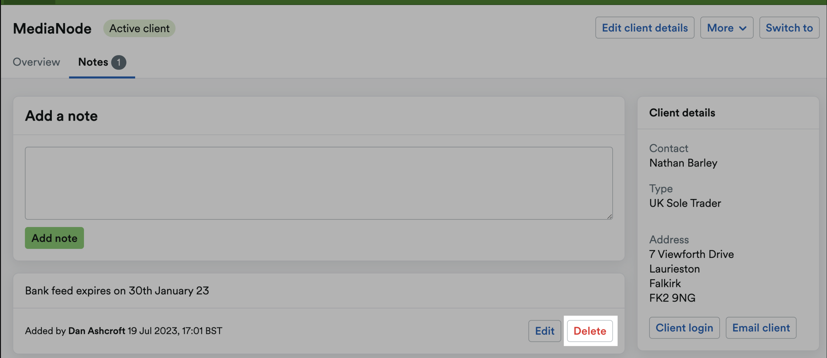 Delete button next to a note highlighted