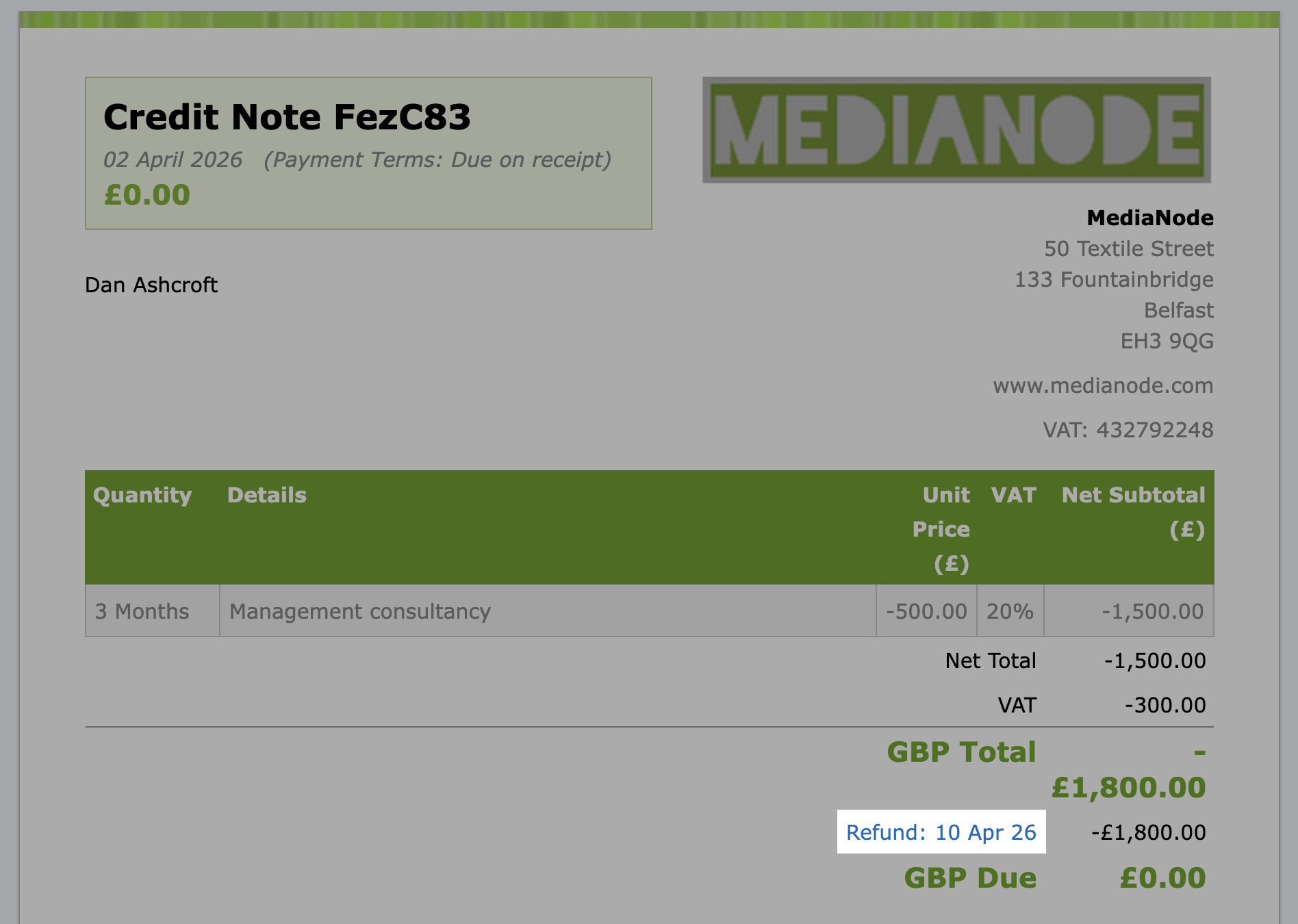 Payment link highlighted on credit note next to credit note total.